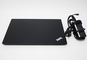 Lenovo ThinkPad P14s Gen 2 (2 foto / 3)