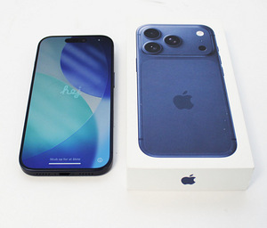Apple iPhone 17 Pro 256GB (2 foto / 3)