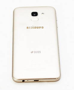 Samsung Galaxy J6 32GB (3 foto / 3)
