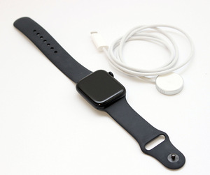Apple Watch SE 3 44mm (2 foto / 2)