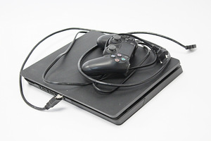 Mängukonsool Sony Playstation 4 Slim 1TB (2 foto / 2)