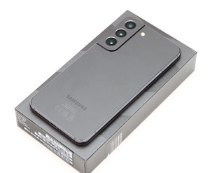 Телефон Samsung Galaxy S22 128GB 8GB RAM (3 фото из 3)