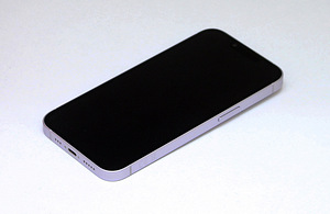 iPhone 14 128GB 6.1-tolline OLED (2 foto / 3)
