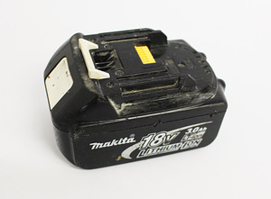 Aku Makita BL1830B 18V 3.0Ah (2 foto / 2)
