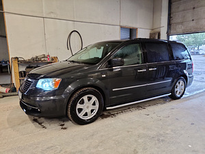 Lancia voyager 2.8CRD GOLD STOW&GO (4 foto / 10)