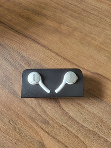 AKG Наушники, новые