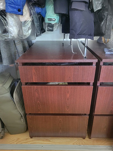 Деревянные комоды (1 фото из 4)