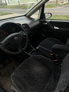 Opel Zafira 2.0 diesel (4 foto / 8)