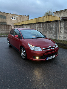 Citroen C4 купе (3 фото из 8)