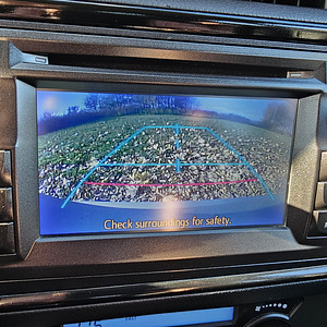 Toyota Auris 1.6 97kW (2014) (13 foto / 15)