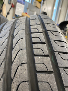VW Veljed+Pirelli Scorpion verde suverehvid 215/65, R17 (1 foto / 4)