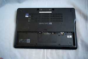 Intel i7, DELL, 8 GB, uus SSD, taustvalgustusega klaviatuur (3 foto / 6)