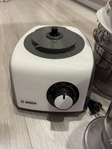 Кухонный комбайн Bosch (2 фото из 6)