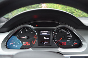 Audi a6 quattro (8 фото из 14)