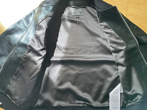 Guess Kids nahkne bomber, 134-140 (5 foto / 5)