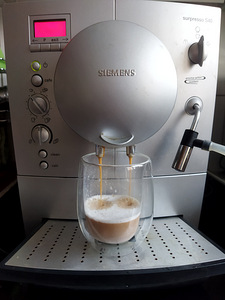 Кофеварка SUPRESSO S40 (2 фото из 3)