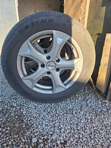 Литые диски с резиной 205/60 R16 4k (8 фото из 9)