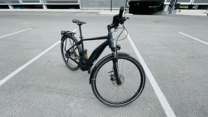 Elektriratas Cube Touring Hybrid ONE 400 must-sinine 50 cm (2 foto / 10)