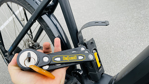 Elektriratas Cube Touring Hybrid ONE 400 must-sinine 50 cm (3 foto / 10)