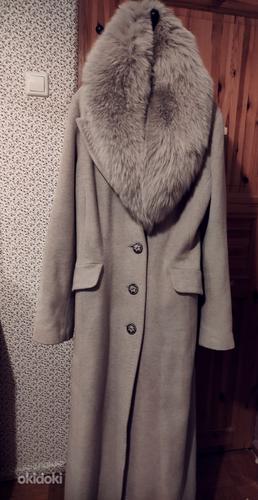 Зимнее пальто с натуральным мехом, размер - L (фото #1)