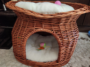 Кошачий домик (2 фото из 4)