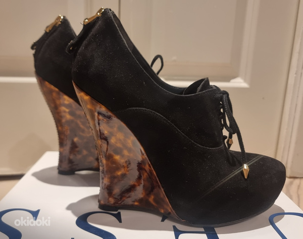 НОВОЕ! Стильные ботильоны GUESS из кожи! р:36