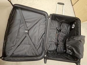 Kohver Samsonite (5 foto / 6)
