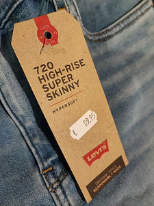 Levis naiste teksad 28 (2 foto / 3)