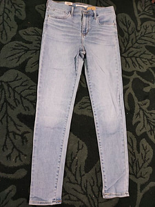 Levis naiste teksad 28 (3 foto / 3)