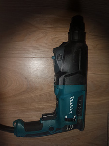 MAKITA HR2610 PUURVASAR (1 foto / 3)