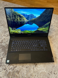 Lenovo Legion Y540 17 RTX 2060 i7 9750H 1TB (1 foto / 3)
