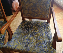 Renoveeritud toolide komplekt