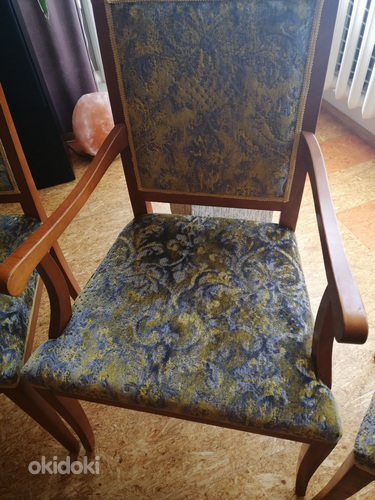 Набор отремонтированных стульев (фото #2)