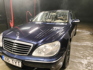 Mercedes-Benz W-220 S-klass. (12 foto / 12)