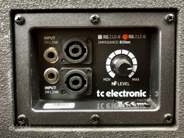 TC Electronic RebelStack RS212 Басовая акустическая кабина 2 x 12" (фото #3)