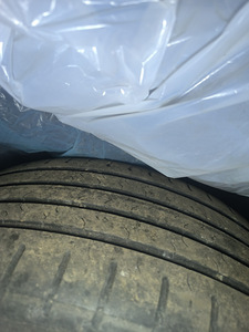Müüa suverehvid valuvelgedel. 215/60/r16h (2 foto / 4)