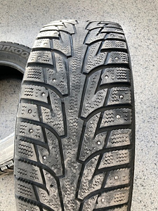 Hankook iPike RS naastrehvid 195/65 R15 (8 foto / 9)