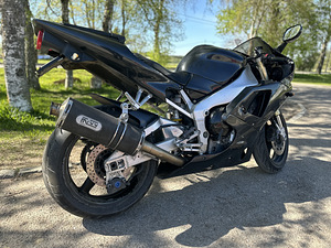Yamaha R1 110kw (4 foto / 5)