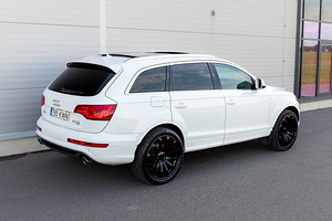 Audi Q7 S-Line Plus FACELIFT (6 foto / 15)