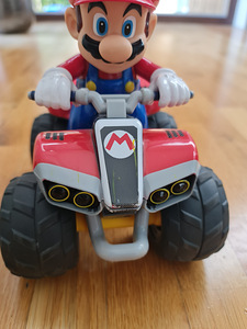 Super Mario ja Luigi autod (3 foto / 6)