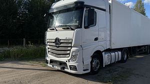 Actros 1845, 2016, 550t. Km. (4 foto / 10)