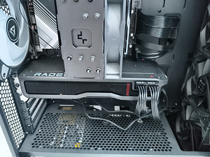 Videokaarti AMD Radeon RX 7800 XT (2 foto / 4)