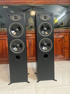 Yamaha NS-45E põrandakõlarid (1 фото из 3)