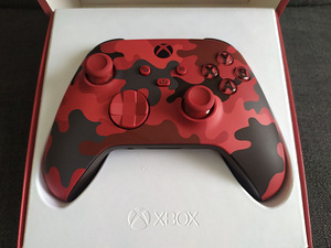 Xbox Special Editon pult - Daystrike Camo (1 foto / 6)
