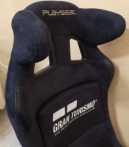 Alcantara Gran Turismo Playseat koos käigukangi hoidikuga (3 foto / 7)