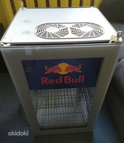 Эксклюзивный стеклянный холодильник RED BULL (фото #3)