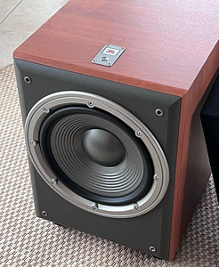 JBL Northridge E150P subwoofer, defektne
