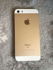 iPhone se 128 GB gold (2 foto / 3)