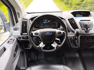 Ford Transit 9 istukoht Automaat Mikrobuss Buss (6 foto / 15)