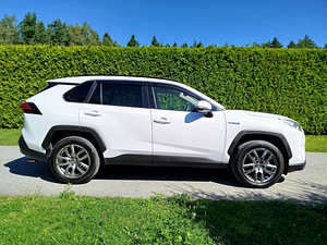 Autorent Rav4 2021 Hybrid Bolt Forus Takso Uber (3 foto / 10)